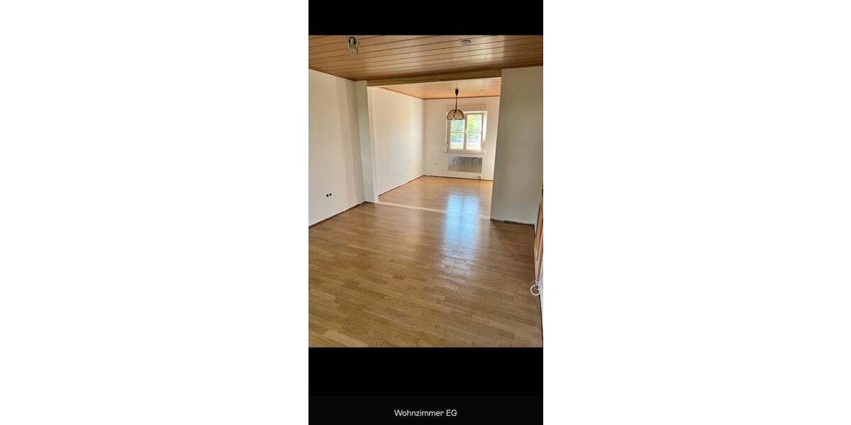 Reihenhaus Sonneberg - 5 Zimmer, 110 m&sup2;, 1.000&euro; | Angebot:24754381