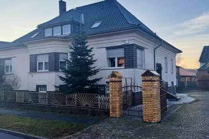 Haus Schönefeld - 13 Zimmer, 319 m&sup2;, 1.200.000&euro; | Angebot:27232488