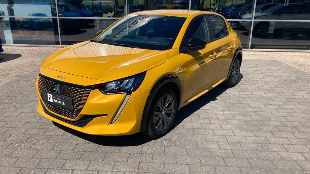 Peugeot 208 32.520 km 14.990 &euro; Landau 76829