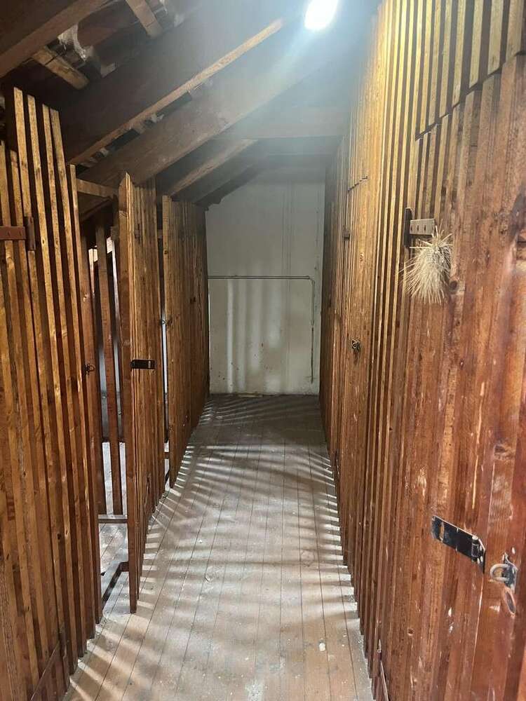 Wohnung zum Kaufen in Bremerhaven 15.000 € 50 m²