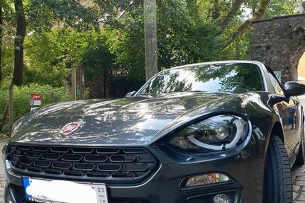 Fiat 124 Spider