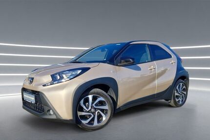 Toyota Aygo (X) 16.085 km 16.990 &euro; Rheinbach 53359