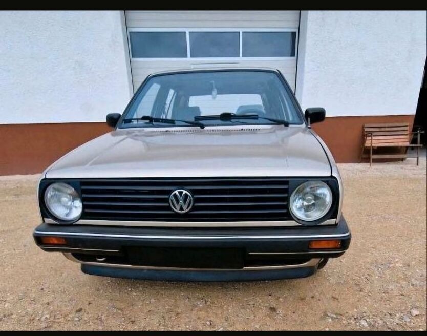 VW Golf 109.711 km 999 € Siegenburg 93354