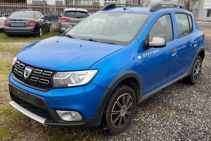 Dacia Sandero 122.000 km 4.999 &euro; Düren 52353