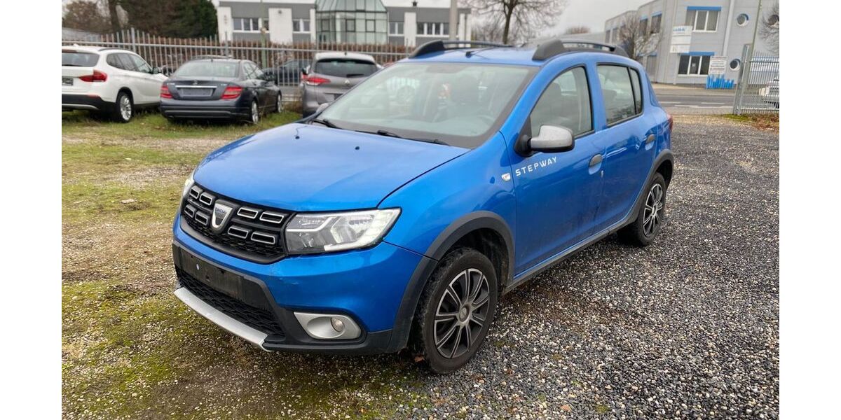 Dacia Sandero 122.000 km 4.999 &euro; Düren 52353