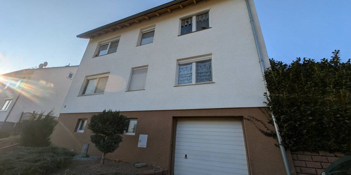 Heringen-OT, 2 Fam.Hs. + Appartement 6 zimmer