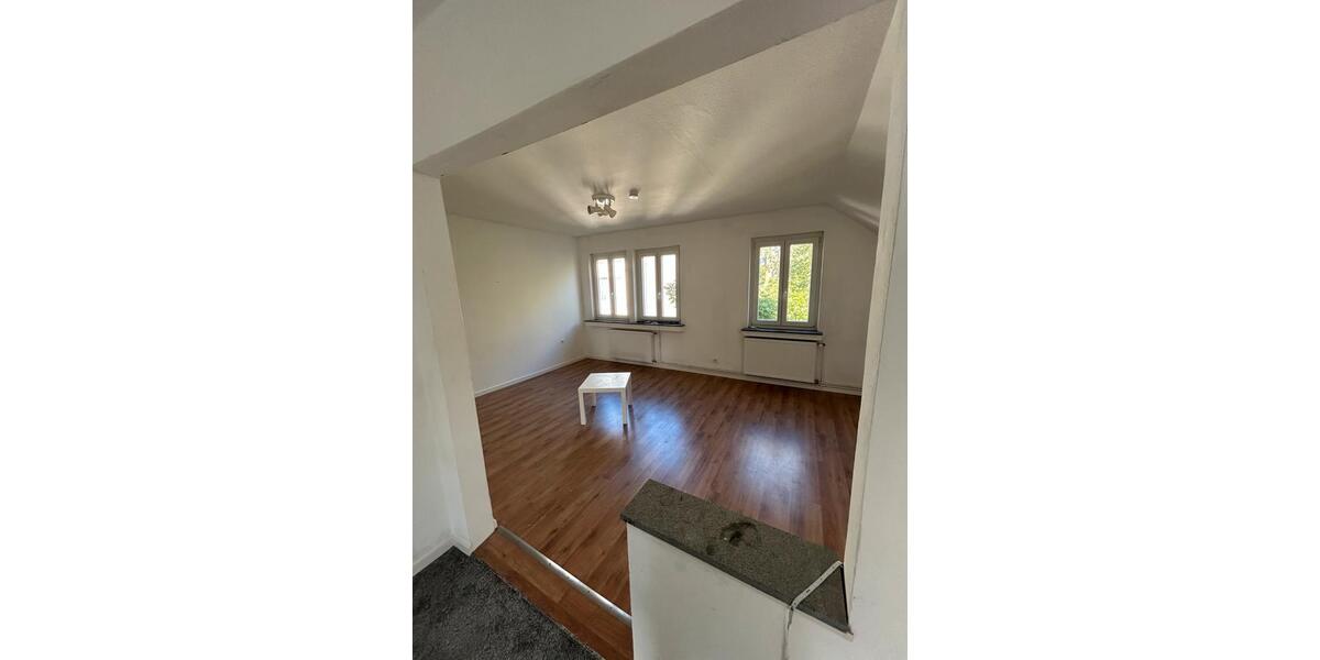 Bremerhaven, große Wohnung in guter Lage zu vermieten. 5 zimmer