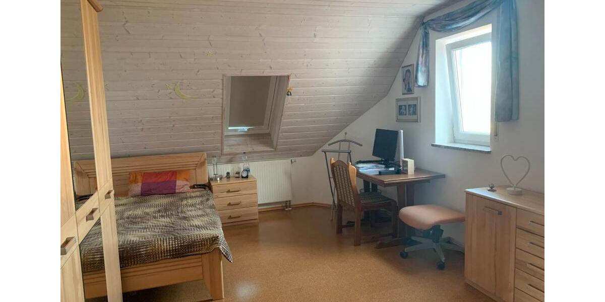 Doppelhaushälfte Wehringen - 6 Zimmer, 165 m&sup2;, 2.100&euro; | Angebot:26634665