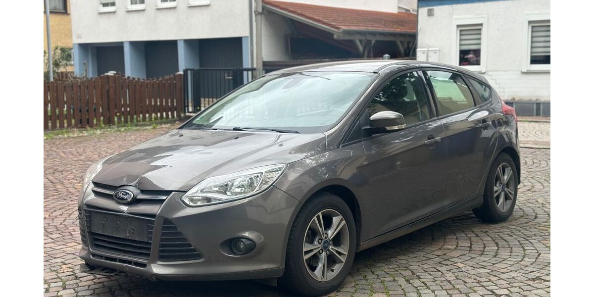 Ford Focus 116.000 km 2.200 &euro; Eppstein 65817