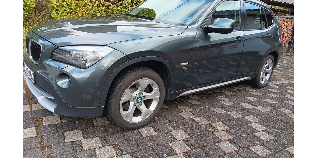 BMW X1 186.000 km 7.450 &euro; Windhagen 53578