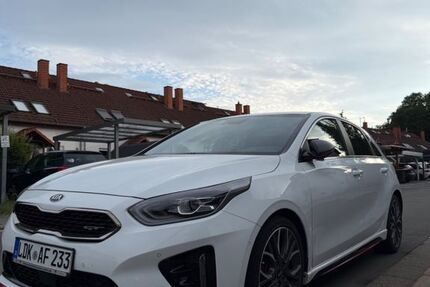Kia ceed / Ceed 67.000 km 21.850 &euro; Solms 35606