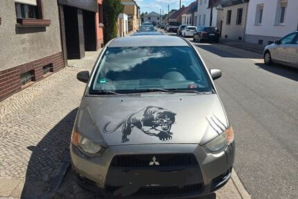 Mitsubishi Colt 167.100 km 1.400 &euro; Dessau-Roßlau 06846