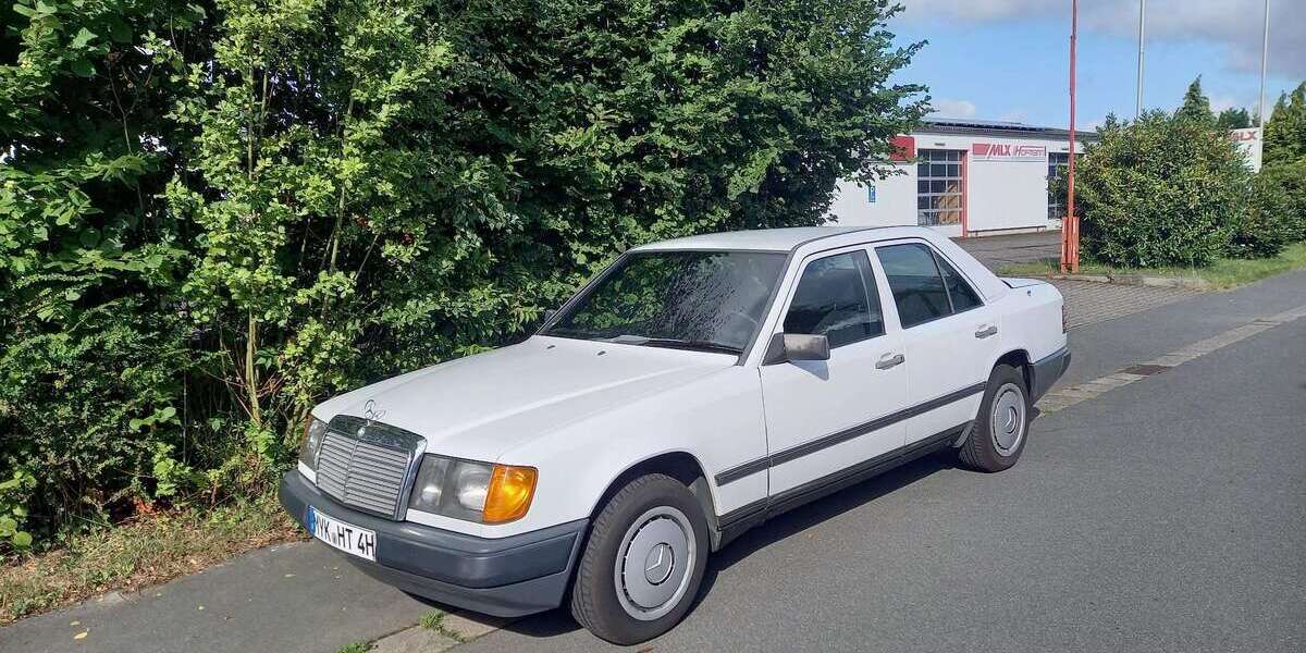 Mercedes-Benz 230 217.000 km 5.500 &euro; Singhofen 56379