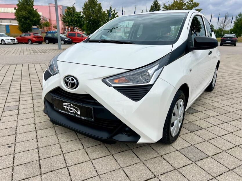 Toyota Aygo (X) 71.145 km 8.900 € München 81243