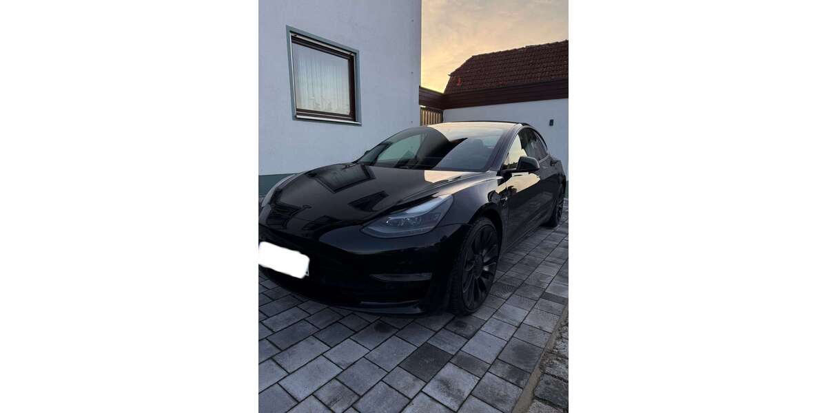 Tesla Model 3 99.900 km 28.000 &euro; Zirndorf 90513