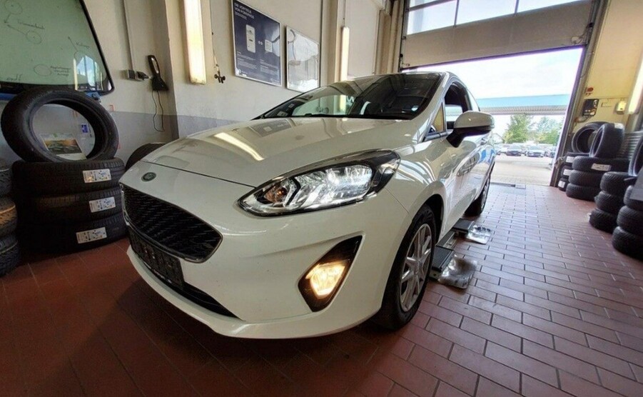 Ford Fiesta 96.000 km 7.890 € GundelfingeN 79194