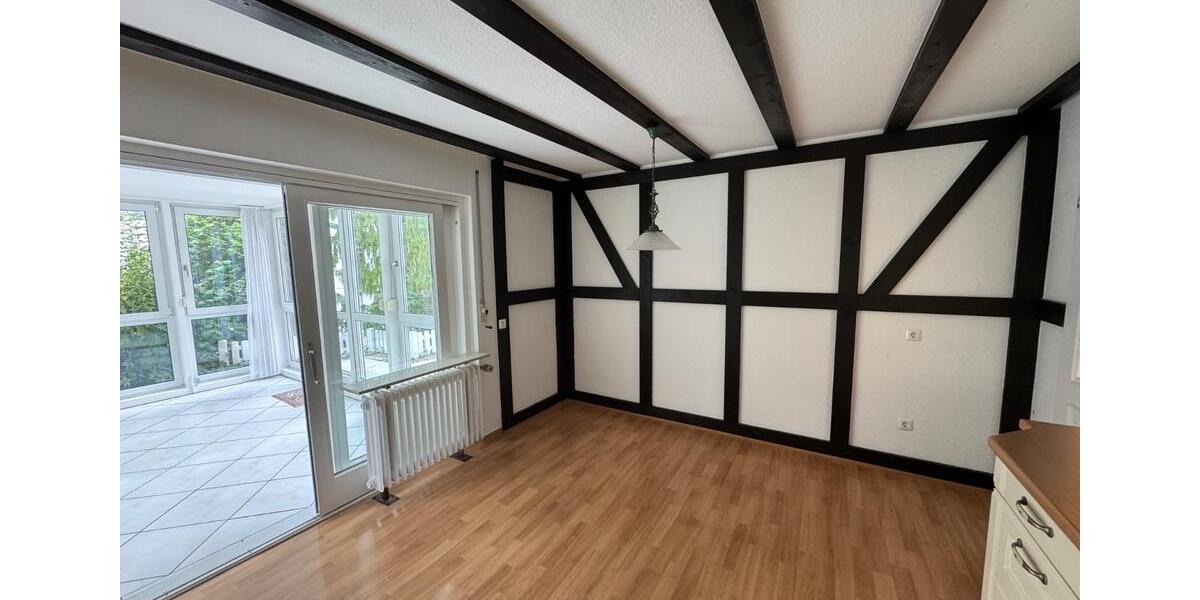 Einfamilienhaus Buchen (Odenwald) - 7 Zimmer, 142 m&sup2;, 1.500&euro; | Angebot:25313832