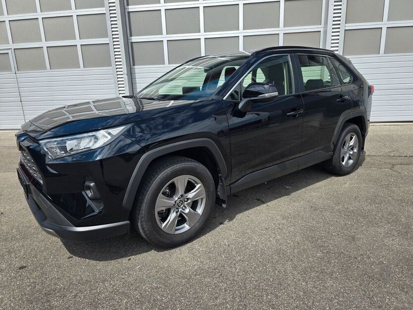 RAV 4
