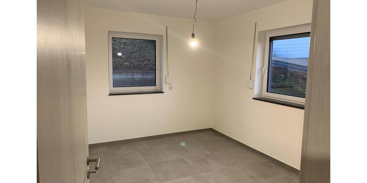 Einfamilienhaus Hundsangen - 5 Zimmer, 150 m&sup2;, 1.500&euro; | Angebot:25831204