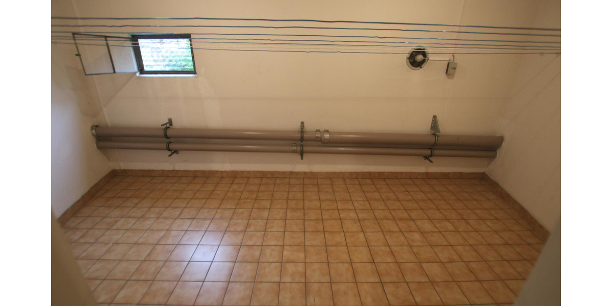 Kleine 1 Raum Wohnung mit Schlafnische und Aufzug in Gera - Etagenwohnung Gera Bieblach-Ost | Angebot:26714339