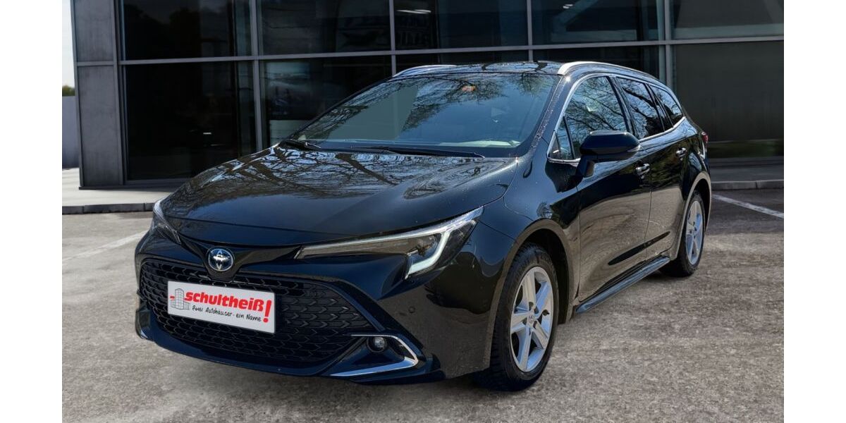 Toyota Corolla 25.600 km 27.990 &euro; Maulburg 79689