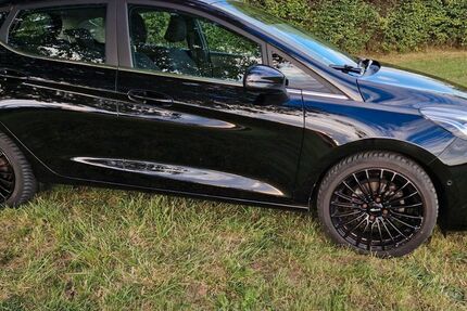 Ford Fiesta 33.000 km 14.150 &euro; Schorndorf 73614