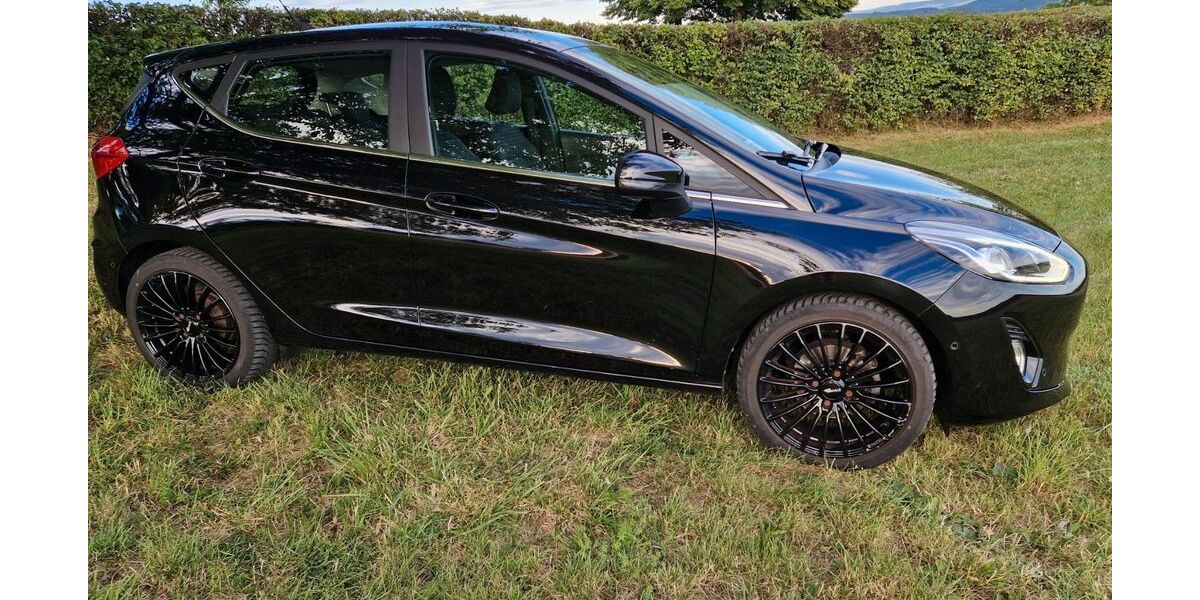 Ford Fiesta 33.000 km 14.150 &euro; Schorndorf 73614