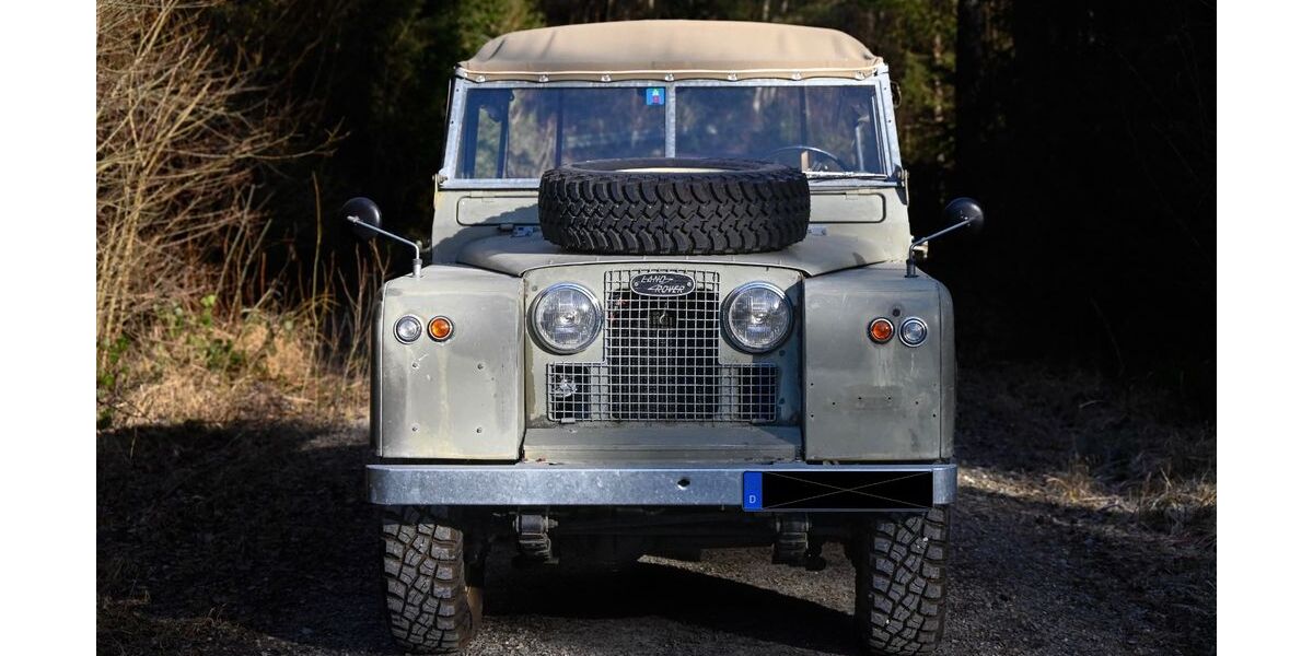 Land Rover Serie II 94.900 km 42.950 &euro; Lindau 88131