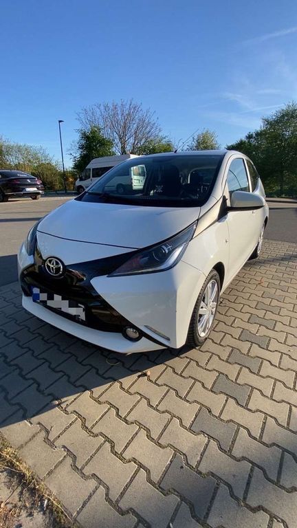 Aygo (X)