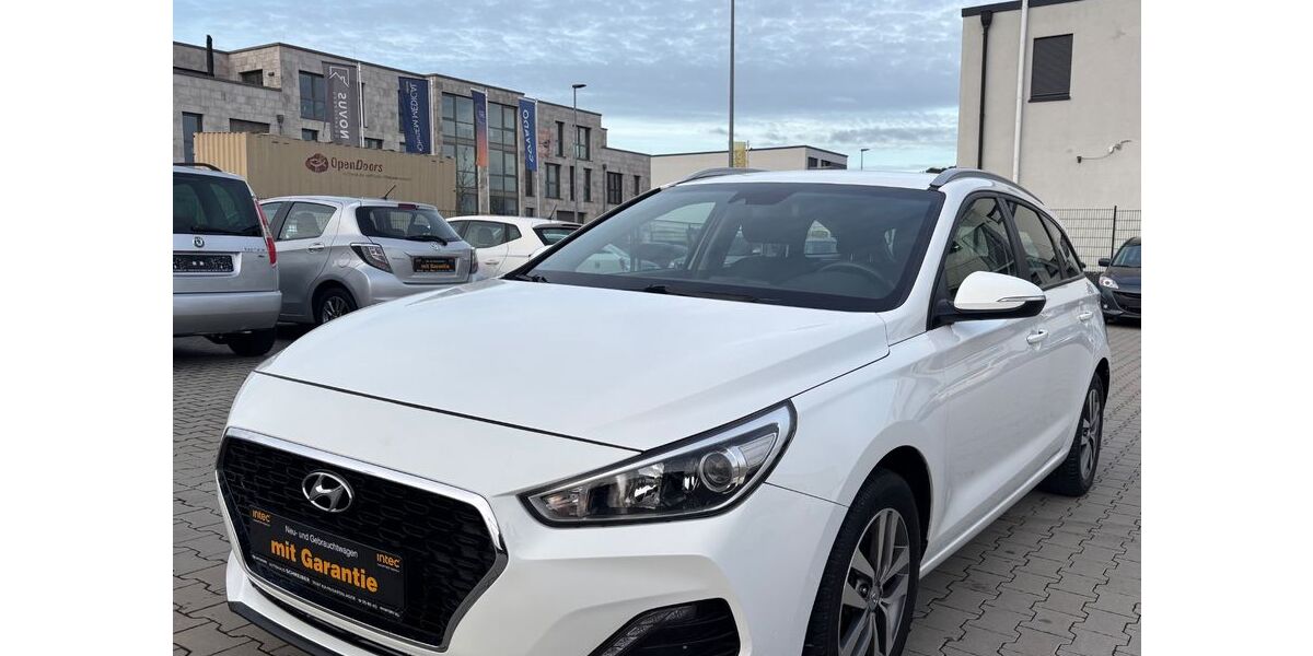 Hyundai i30 80.000 km 11.850 &euro; Kelkheim 65779