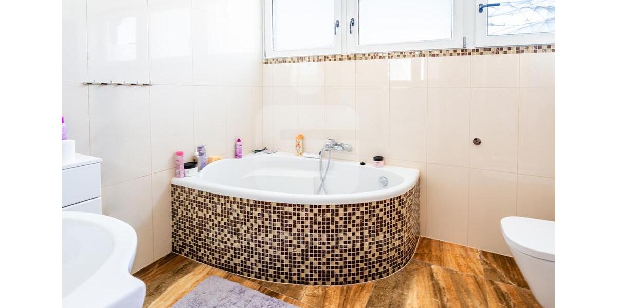 Einfamilienhaus Königswinter - 5 Zimmer, 120 m&sup2;, 1.300&euro; | Angebot:26091757