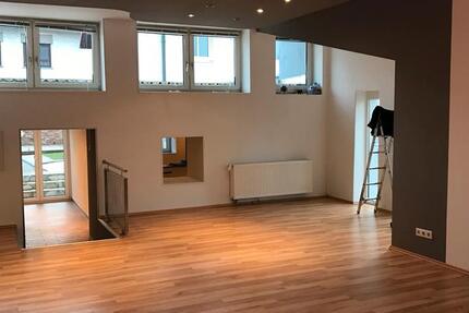 Großzügige 150 m² Wohnung in Landau-Queichheim mit Garten 5 zimmer