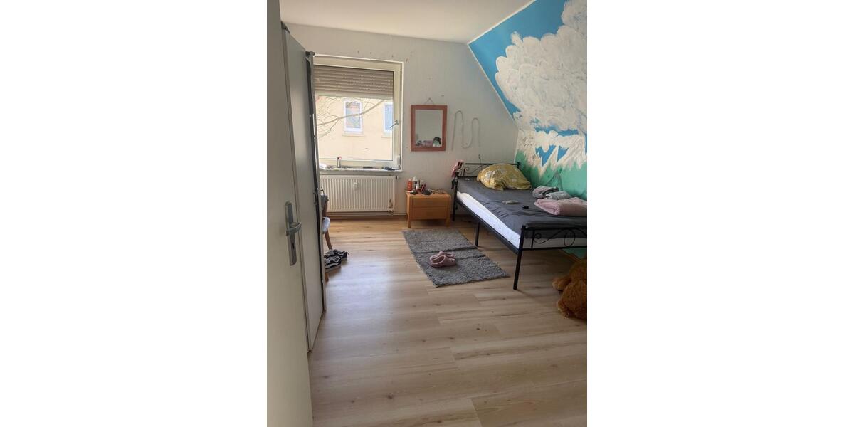 Dachgeschoßwohnung Friedeburg - 3 Zimmer, 80 m&sup2;, 600&euro; | Angebot:26347980