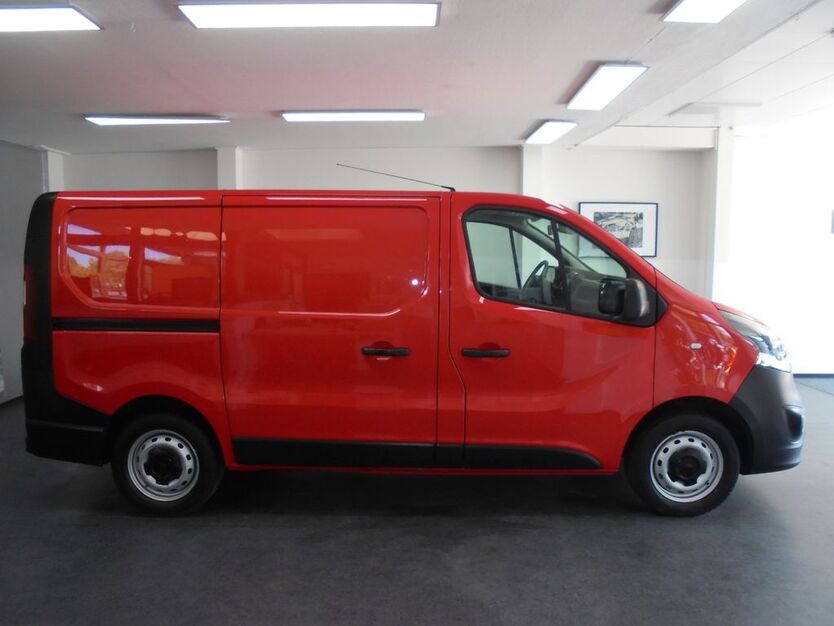 Opel Vivaro 100.000 km 10.900 € Asperg/Ludwigsburg bei Stuttgart 71679