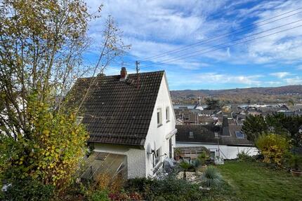 Haus Remagen - 4 Zimmer, 114 m&sup2;, 1.653&euro; | Angebot:24953129