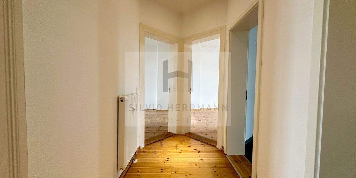 Geräumige 3-Zimmer-Wohnung mit Balkon Im Zentrum 3 zimmer