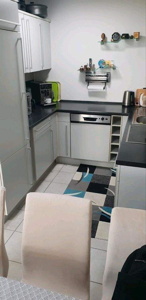3 Zi WHg mit 79 Qm im EG mit großen Balkon