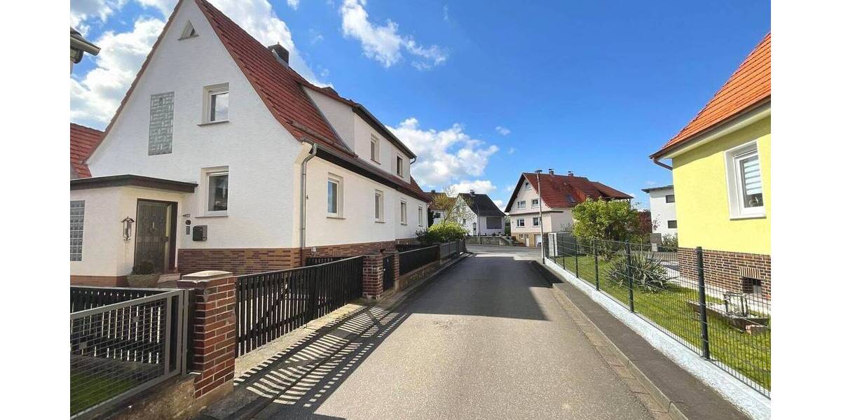 Doppelhaushälfte Eschwege Oberdünzebach - 4 Zimmer, 115 m&sup2;, 115.000&euro; | Angebot:26105760