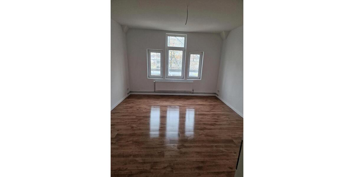 Etagenwohnung Neumünster Böcklersiedlung - 4 Zimmer, 100 m&sup2;, 1.550&euro; | Angebot:25472630