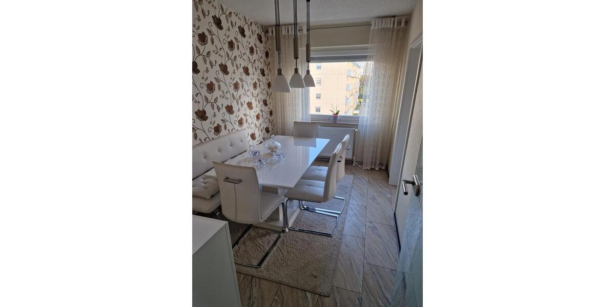 Etagenwohnung Villingen-Schwenningen Schwenningen - 4.5 Zimmer, 105 m&sup2;, 300.000&euro; | Angebot:27020633