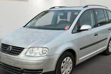 VW Touran 197.128 km 1.499 € Brehna 06796