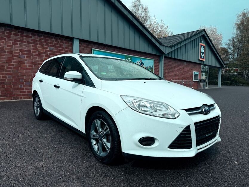 Ford Focus 96.000 km 5.700 € Waldbröl 53809