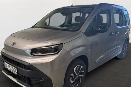 Toyota Proace City 2.500 km 42.210 € Überlingen 88662