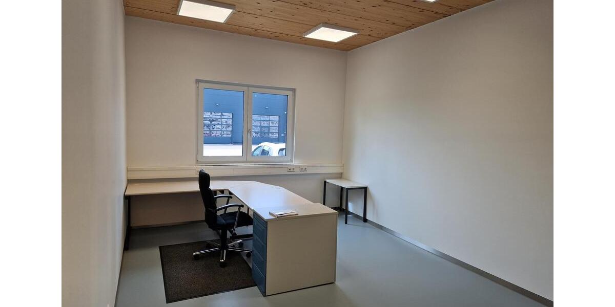 moderne helle Büros in Illertissen zu vermieten inkl. Küche WC zimmer