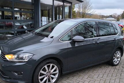 VW Golf Sportsvan 210.000 km 8.600 &euro; Lügde 32676