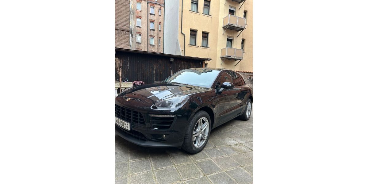 Porsche Macan 169.000 km 27.600 &euro; Nürnberg 90419