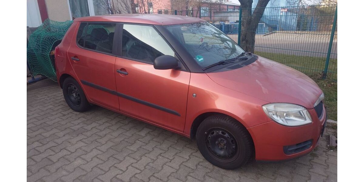 Skoda Fabia 73.363 km 2.400 &euro; Dresden 01156