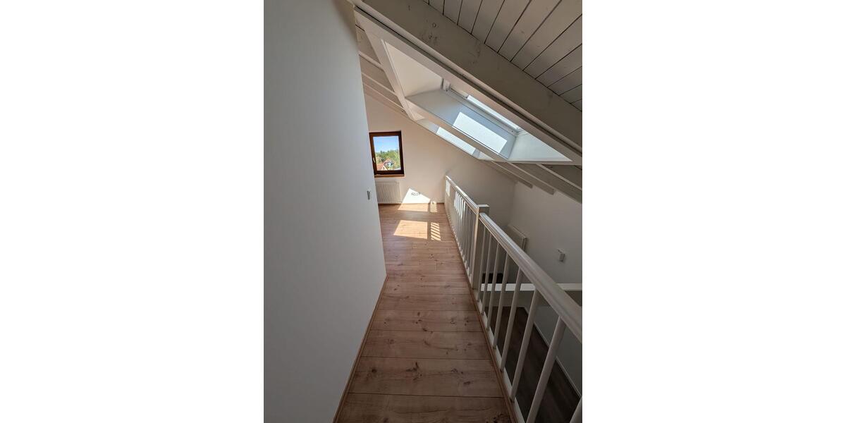 Etagenwohnung Wiesloch - 4 Zimmer, 140 m&sup2;, 1.300&euro; | Angebot:26302566