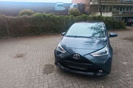 Toyota Aygo (X) 117.136 km 7.300 &euro; Hamburg 22158