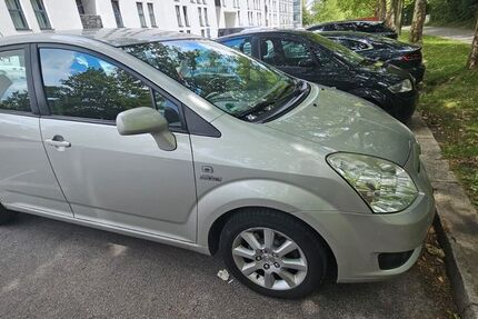 Toyota Corolla Verso 160.000 km 3.499 &euro; München 81539